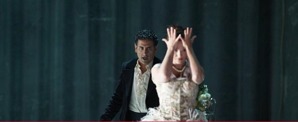 Otello / Act II / Olga Peretyatko (Desdemona), Juan Diego Flórez (Rodrigo) (photo: Matthias Baus)